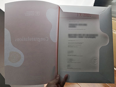 Purchase a phony Torrens University Australia degree with a nice cover.