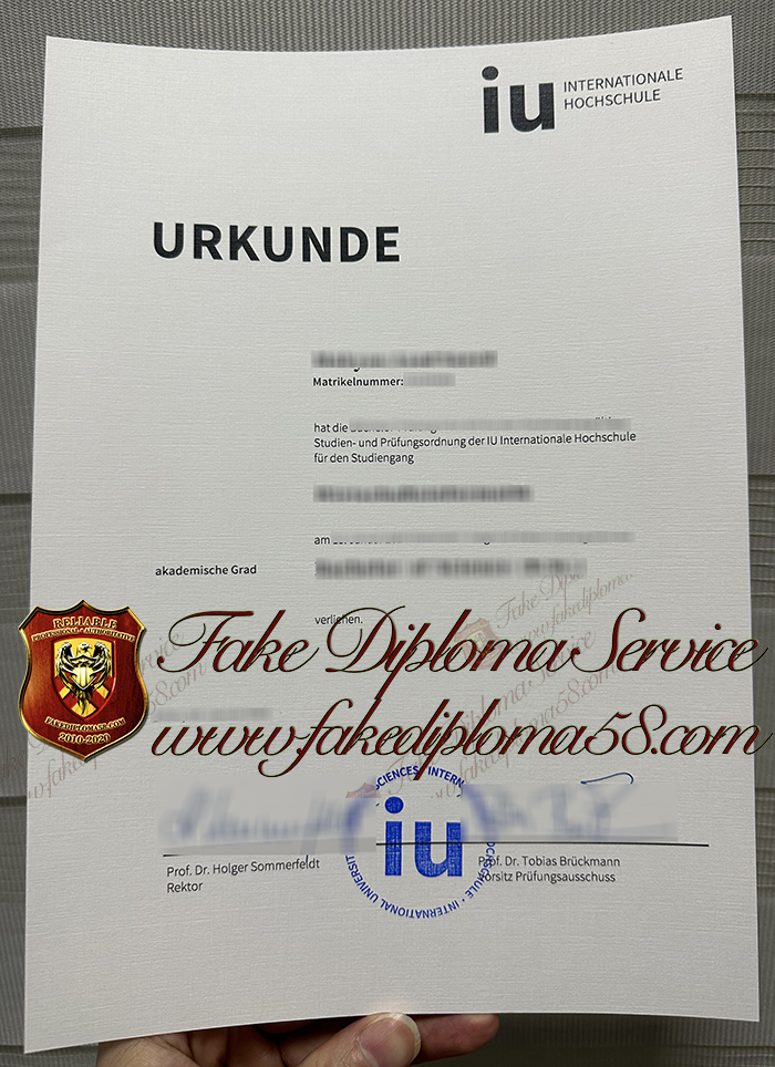 IU Internationale Hochschule Urkunde