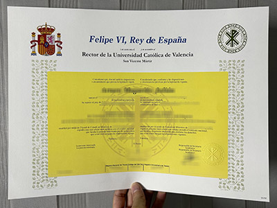 Buying a Universidad Católica de Valencia San Vicente Mártir diploma.